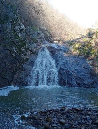 Водопад Обичник