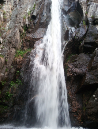 Водопад Честна