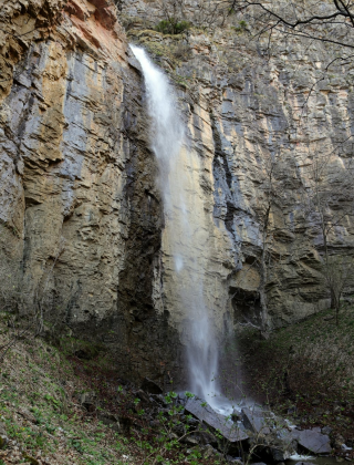 Горен водопад Червената скала