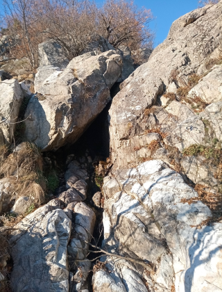 Каскада десен приток Безименно дере