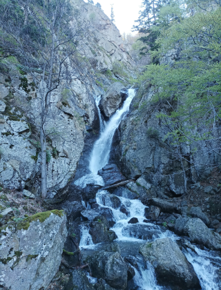 Долен Петканов водопад
