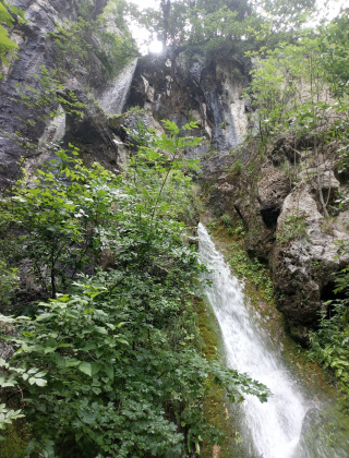 Водопад Ляв Близнак
