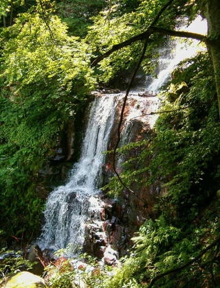 Cherveniya Skok Waterfall
