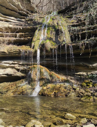 Zlatniya Waterfall