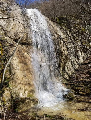Sarayski Lower Waterfall