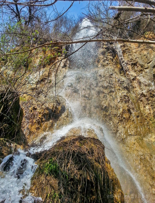Peshterski Waterfall