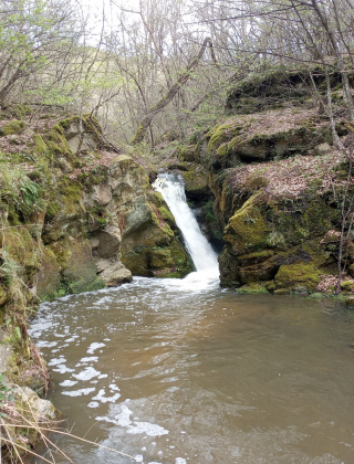 Водопад Мраченишка река