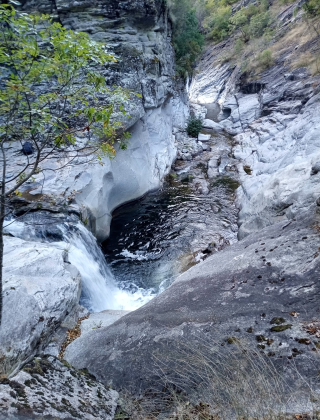 Горен водопад Канина река(Сини вир)