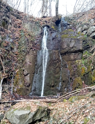 Долен водопад Черното дере
