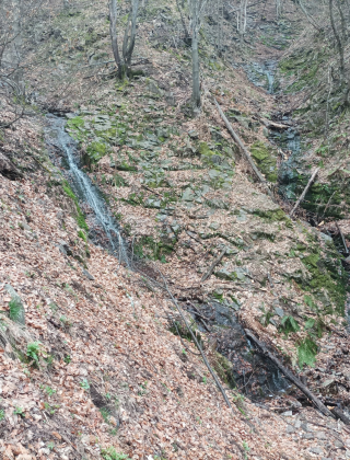 Горен водопад Китката