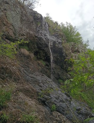 Водопад Ясеккая