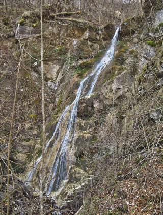 Yugovsko Padalo Waterfall