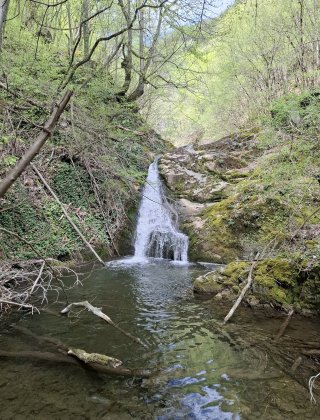 Зимевишки водопад 14