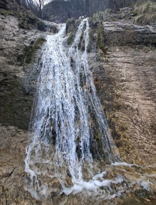Medkovski Dol Lower Waterfall